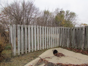 lot 149 image: Fencing