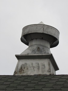 lot 150 image: Large Barn Cupola