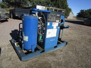 lot 1 image: Quincy QSI 370 Air Compressor