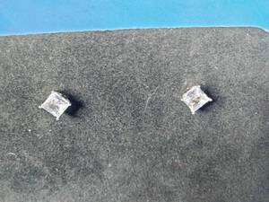 lot 132 image: Sterling Silver 6mm Square Princess Cut CZ Stud Earrings