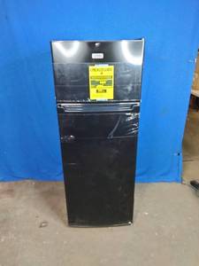 lot 150 image: Commercial Cool 7.7 Cu. Ft. Refrigerator with Freezer - Black, Retails for $565