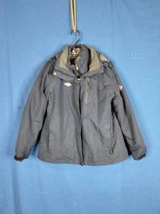 lot 104 image: Wantdo Mens Mountain Waterproof Ski Jacket Windproof Rain Jacket Winter Warm Hooded Coat, Size 2XL, Navy