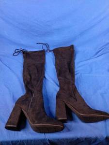 lot 172 image: New Unisa Womens Jaydi Black Fashion Boots Size 11