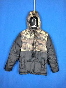 lot 178 image: New Goodfellow Camo Puffer Jacket Kids Size Small
