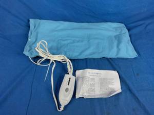 lot 197 image: Fleming Supply Extra Large Electric Heating Pad