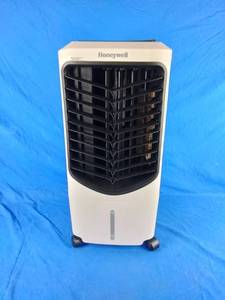 lot 216 image: White Honeywell Portable Evaporative Air Cooler