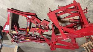 lot 1 image: Quali-Craft Scaffold System Set with Accessories