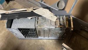 lot 13 image: Used Industrial HVAC Unit with Ductwork Components