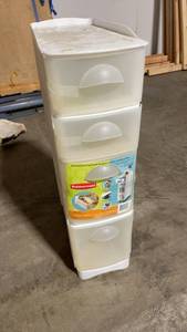 lot 89 image: Rubbermaid 3-Drawer Storage Cabinet Plastic