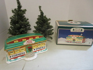 Corner Diner, Trees