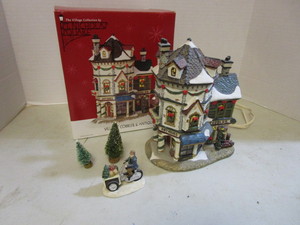 Village Cobbler & Antique Shop Building