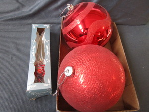 Glass Tree Topper & Large Balls