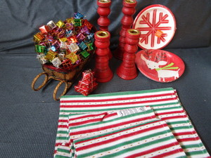 Mini Gift Boxes, Candleholders, Placemats