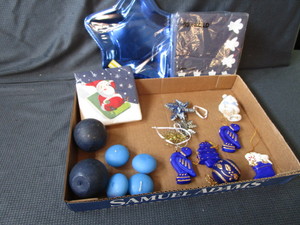Blue Candles, Ornaments