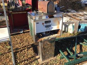 lot 102 image: Vintage Wayne Gas Pump