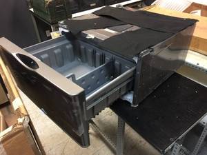 lot 173 image: Samsung WasherDryer Base with Drawer