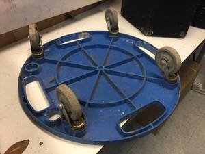 lot 197 image: Plastic Rolling Barrel Base
