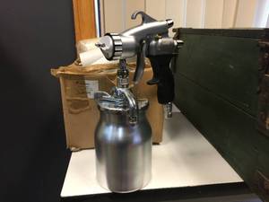 lot 207 image: Like New Earlex HVLP Spray Gun