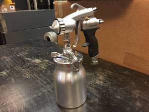 lot 211 image: Like New Earlex HVLP Spray Gun