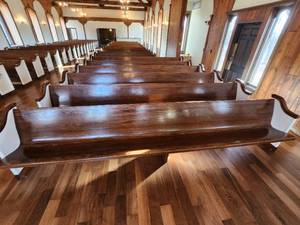 lot 50 image: 13 Long Wood Church Pew Bench