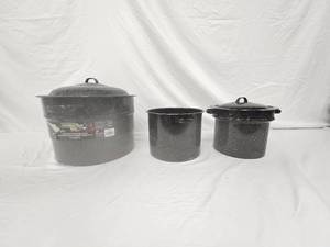 lot 203 image: Graniteware CannerSteamer