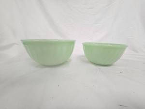 lot 77 image: Fire King Bowls