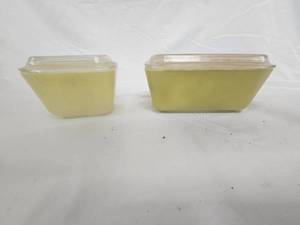 lot 79 image: Pyrex