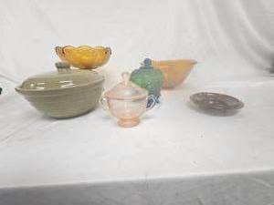 lot 90 image: Glassware
