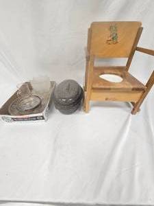 lot 177 image: Potty Chair Vintage, graniteware