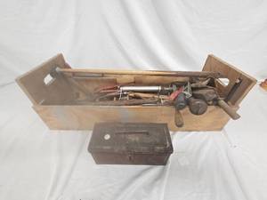 lot 188 image: Fordson Tool BoxVintage Tools