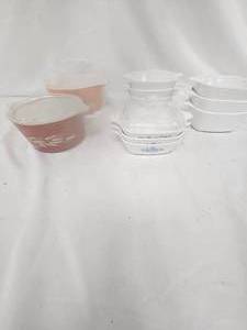 lot 189 image: Pyrex