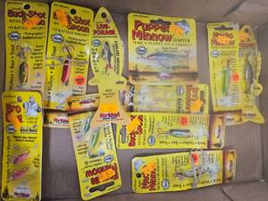 lot 219 image: Fishing Lures-NEW