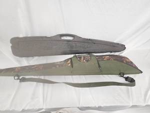 lot 220 image: Gun Cases