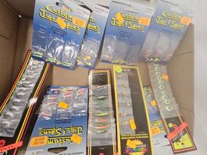 lot 242 image: Fishing Jigs