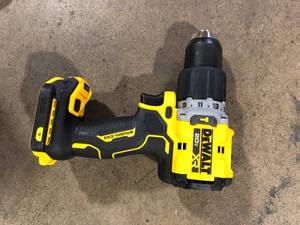 DEWALT 20V Compact Cordless 12 in. Hammer Drill (Tool Only)  Customer Returns See Pictures