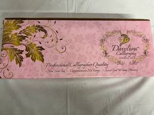2 Daveliou Caligraphy Sets - Pink