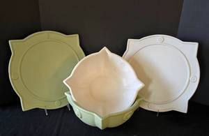 lot 52 image: Antheor Mac B France Pottery