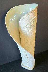 lot 53 image: Uniquely Wrapped Pottery Vase