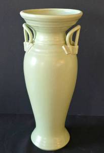 lot 54 image: Vintage Haviland Urn-Style Vase