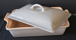 lot 59 image: Le Creuset Covered Casserole