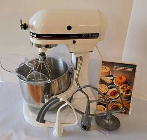 lot 74 image: KitchenAid Mixer