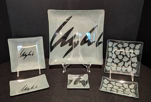 lot 160 image: Artichaut France Etched Glass Dishes