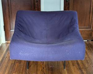 lot 20A image: Purple Butterfly Lounge Chair by Gerard van den for Montis