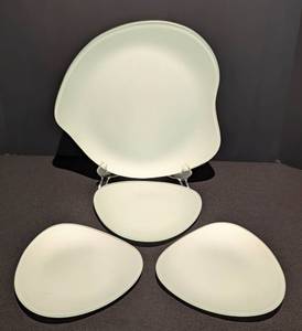 lot 177 image: Riverside Design Seaglass Serving Dishes