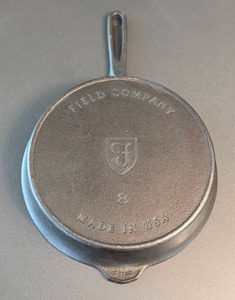 lot 186 image: Field Company Cast Iron Skillet