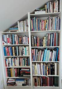 lot 122 image: Large Variety of Books