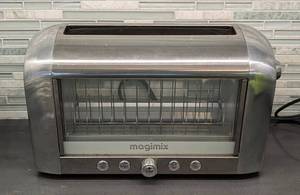 lot 88 image: Magimix Vision Toaster