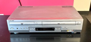 lot 216 image: Sony SLV-D300P DVDVHS Player