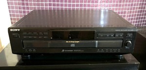 lot 218 image: Sony CDP-CE335 Compact Disk Player