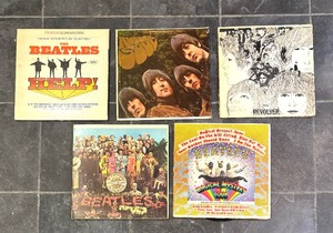 lot 125B image: Six Beatles Record Albums including Revolver, Magical Mystery Tour, Runner Soul and More